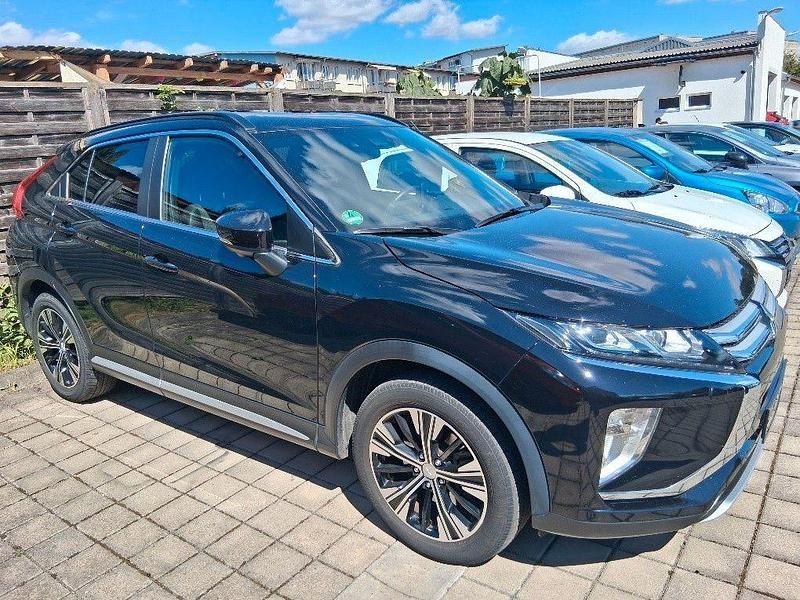 Schwarz Gebraucht 2021 Mitsubishi Eclipse Cross Spirit+ SUV | 19.400 € (Fairer Preis) - Bild 1/2