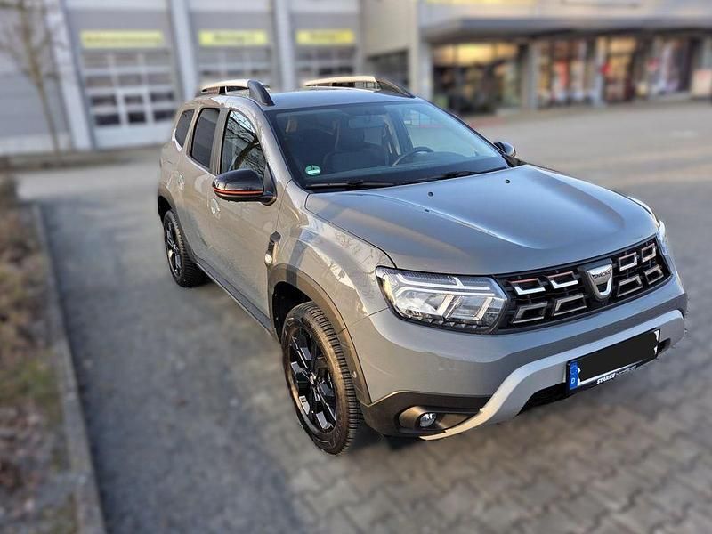Gebraucht Dacia Duster Extreme 150 PS (110 kW) 2022 Grau SUV