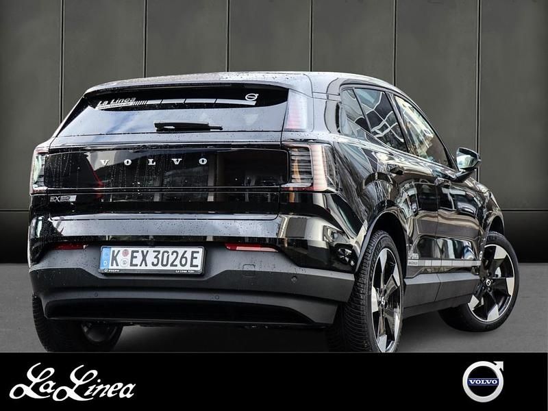 Gebraucht Volvo EX30 Single Motor Extended Range 200 kW (272 PS) 2025 Schwarz SUV