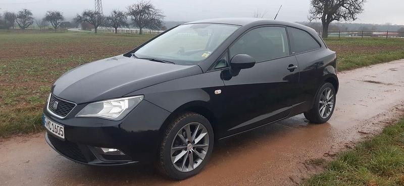 Schwarz Gebraucht 2014 Seat Ibiza SC I-Tech Kleinwagen | 4.790 € (Etwas zu teuer) - Bild 1/4