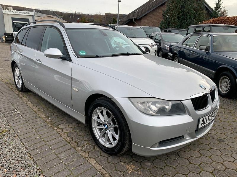 Gebraucht BMW 318 Advantage 129 PS (94 kW) 2007 Silber Kombi