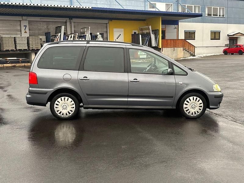 Gebraucht Seat Alhambra Reference 140 PS (102 kW) 2009 Grau Van / Kleinbus