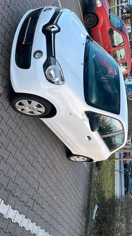 Gebraucht Renault Twingo 51 PS (37 kW) 2016 Weiß Kleinwagen