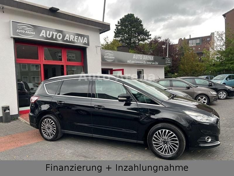 Schwarz Gebraucht 2019 Ford S-MAX Titanium Van / Kleinbus | 18.700 € (Guter Preis) - Bild 1/4