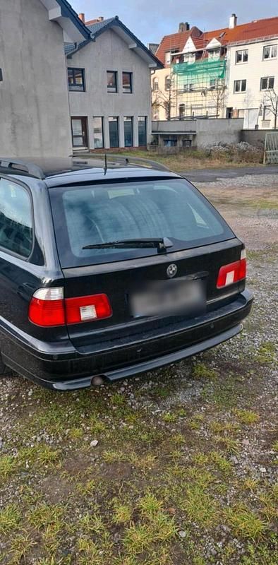 Gebraucht BMW 525 163 PS (119 kW) 2003 Schwarz Kombi
