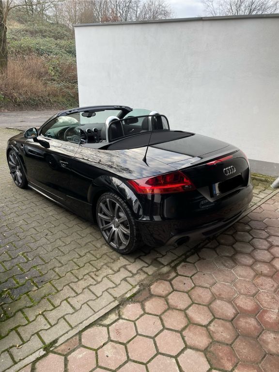 Schwarz Gebraucht 2010 Audi TT Roadster Ambiente Cabrio | 17.650 € (Fairer Preis) - Bild 1/4