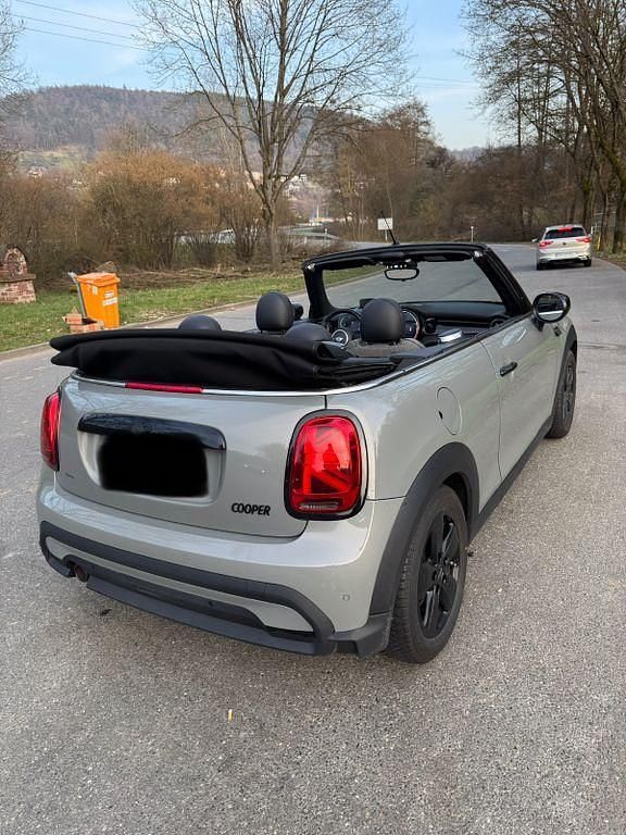 Gebraucht Mini Cooper Classic 136 PS (100 kW) 2022 Grau Kleinwagen