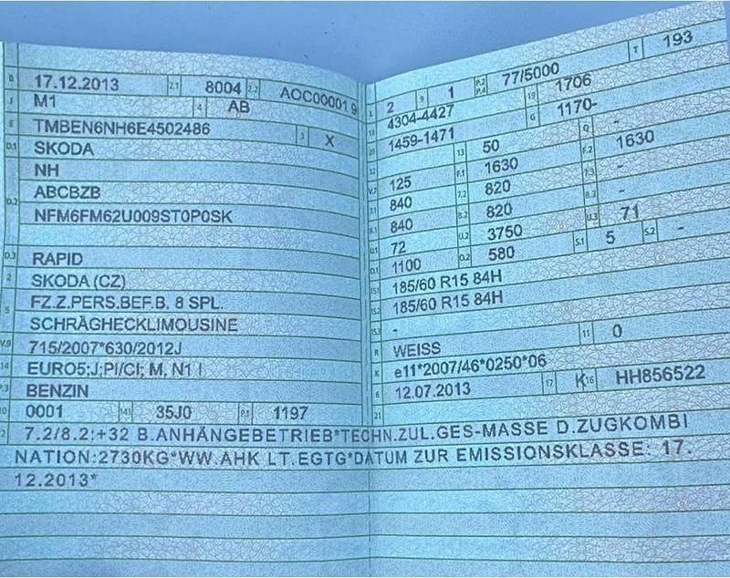 Gebraucht Skoda Rapid 105 PS (77 kW) 2013 Weiß Kleinwagen