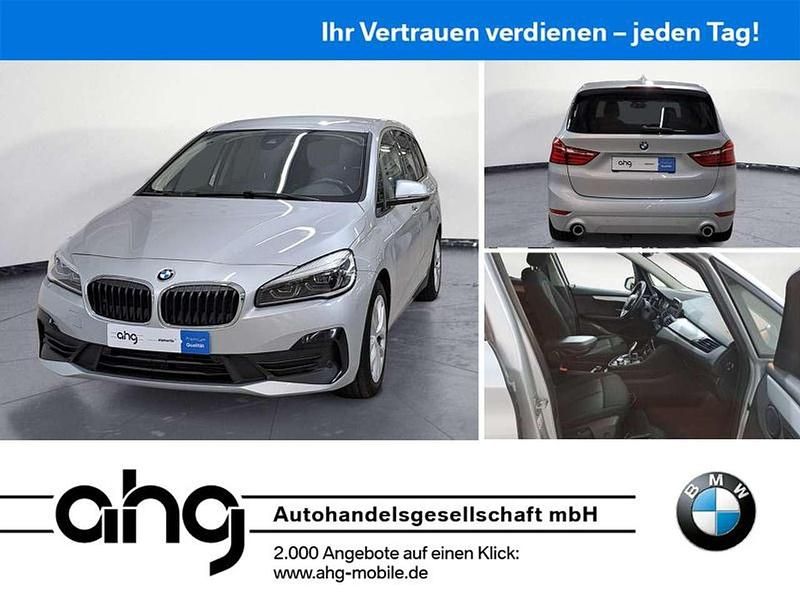 Glaciersilber metallic Gebraucht 2021 BMW 218 Advantage Van / Kleinbus | 18.220 € (Guter Preis) - Bild 1/4