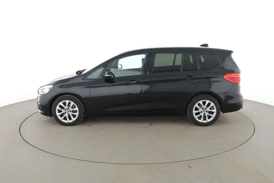 Gebraucht BMW 220 Gran Tourer Sport Line 190 PS (139 kW) 2016 Schwarz Van / Kleinbus