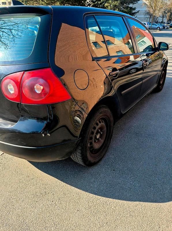 Gebraucht VW Golf V 110 PS (80 kW) 2006 Schwarz Kleinwagen