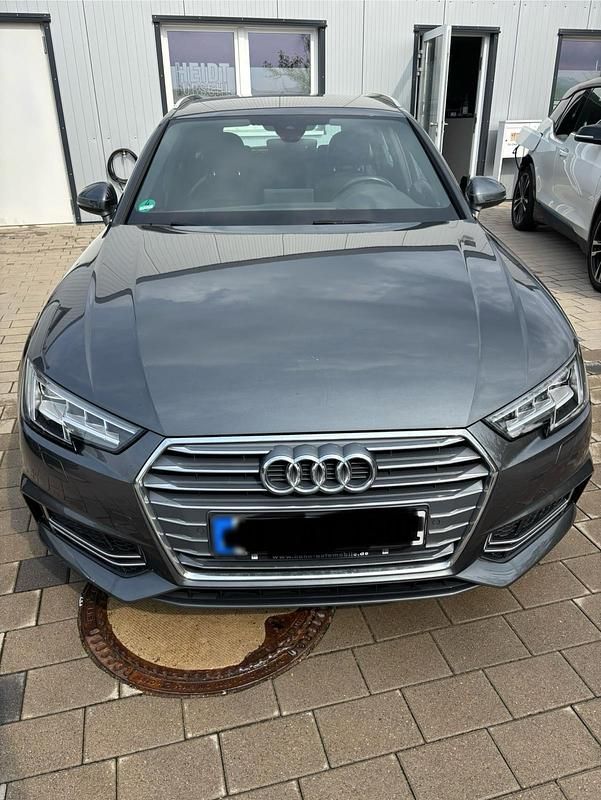 Gebraucht Audi A4 S-Line 190 PS (139 kW) 2018 Grau Kombi