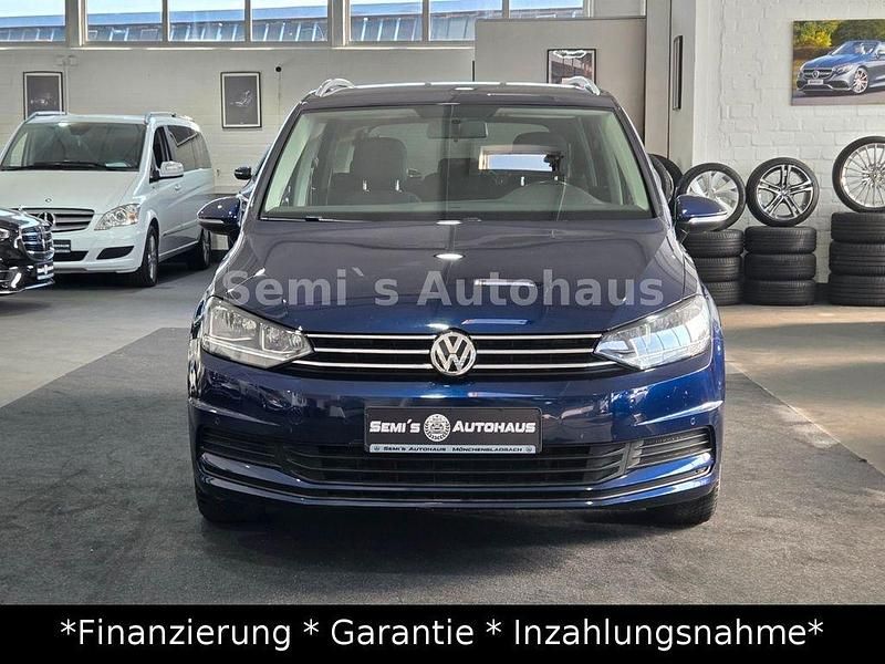 Gebraucht VW Touran Comfortline 116 PS (85 kW) 2018 Blau Van / Kleinbus