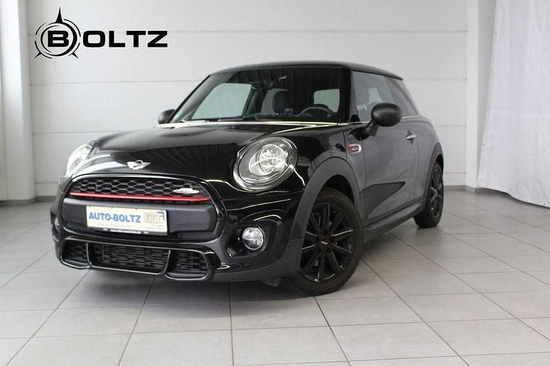 Gebraucht Mini John Cooper Works 102 PS (75 kW) 2017 Schwarz Kleinwagen