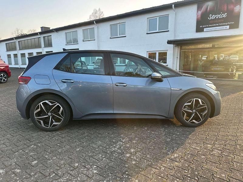 Gebraucht VW ID.3 Pure 110 kW (150 PS) 2021 Blau Kleinwagen