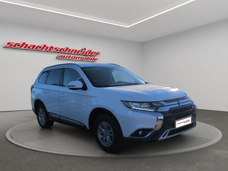 Gebraucht Mitsubishi Outlander Active 150 PS (110 kW) 2019 Weiß SUV
