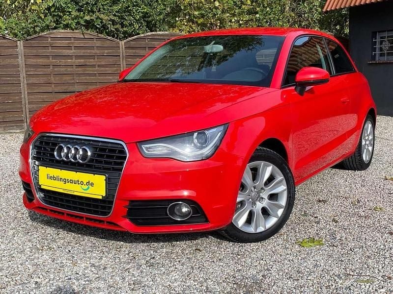 Rot Gebraucht 2011 Audi A1 Ambition Kleinwagen | 9.780 € (Fairer Preis) - Bild 1/3