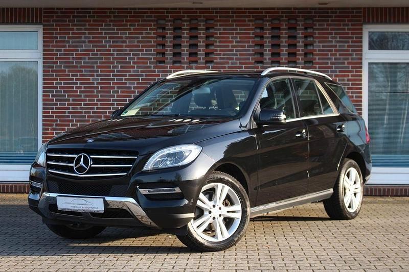 Gebraucht Mercedes ML250 204 PS (150 kW) 2014 Schwarz SUV