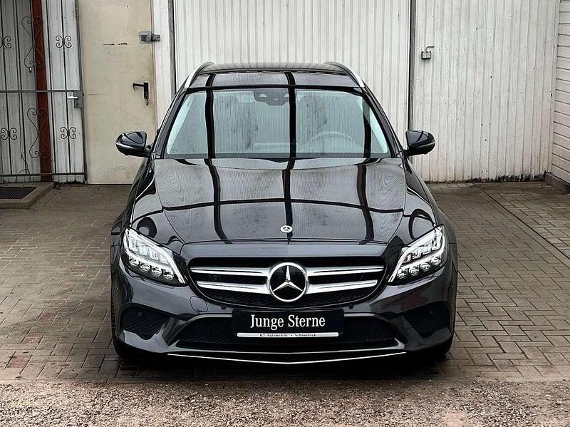 Gebraucht Mercedes C220 194 PS (142 kW) 2021 Graphitgrau metallic Kombi