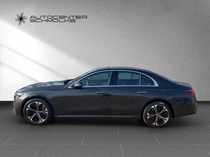 Gebraucht Mercedes E300 Avantgarde 204 PS (150 kW) 2025 Lack graphitgrau (metallic) Limousine