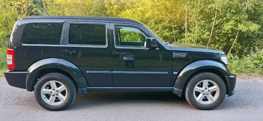 Gebraucht Dodge Nitro 177 PS (130 kW) 2009 Schwarz SUV