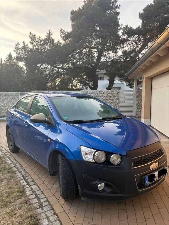 Gebraucht Chevrolet Aveo LT 101 PS (74 kW) 2013 Blau Limousine