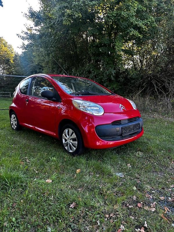 Rot Gebraucht 2008 Citroën C1 Kleinwagen | 1.950 € - Bild 1/4