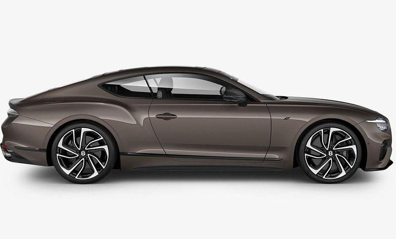 Ny Bentley Continental 680 HK (500 kW) 2026 Brun