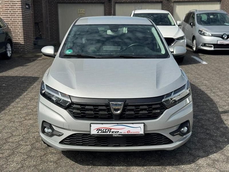 Gebraucht Dacia Sandero Comfort 67 PS (49 kW) 2021 Silber Limousine