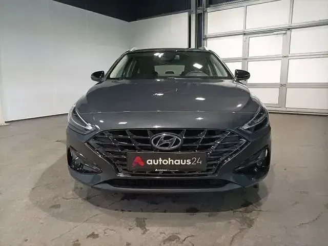 Gebraucht Hyundai i30 120 PS (88 kW) 2022 Grau Kombi