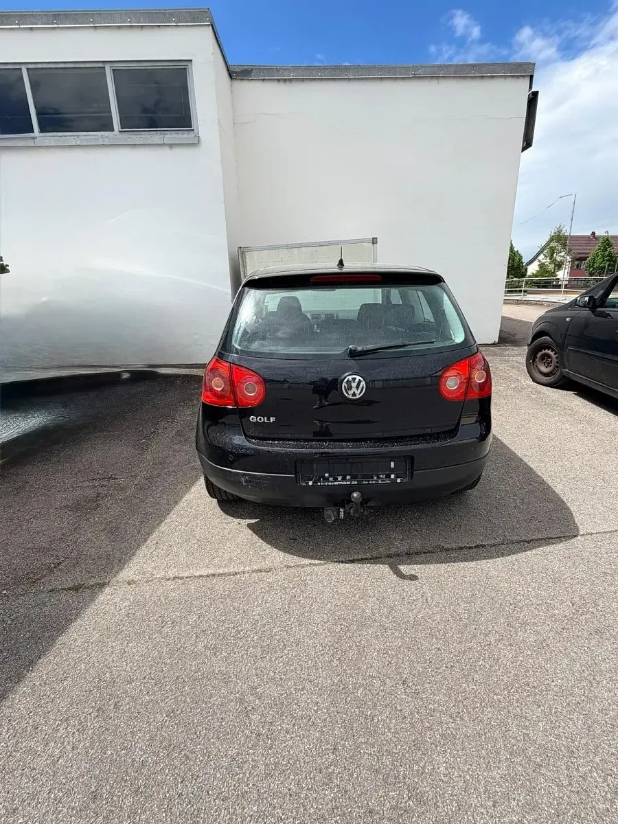 Używany VW Golf V 80 KM (58 kW) 2007 Czarny Hatchback