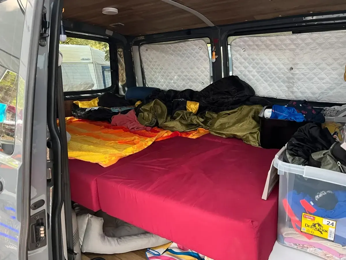Gebraucht VW Transporter 105 PS (77 kW) 2019 Grau Van