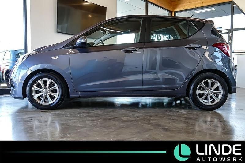 Gebraucht Hyundai i10 YES! 95 PS (69 kW) 2016 Grau Kleinwagen