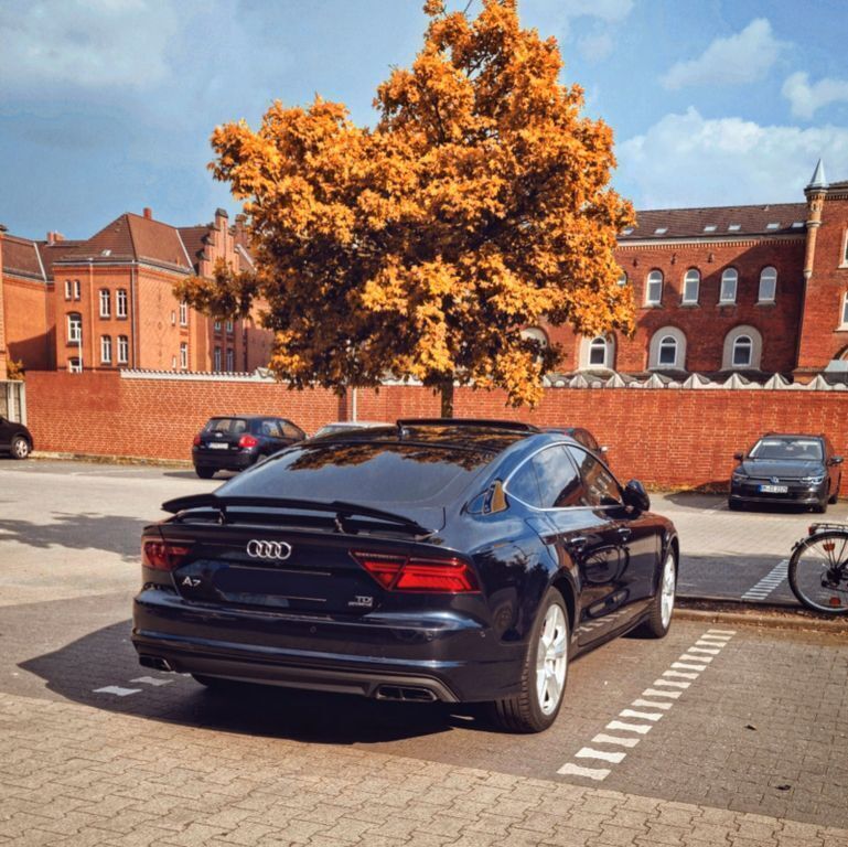 Blau Gebraucht 2015 Audi A7 Sport Kleinwagen | 18.000 € (Guter Preis) - Bild 1/4