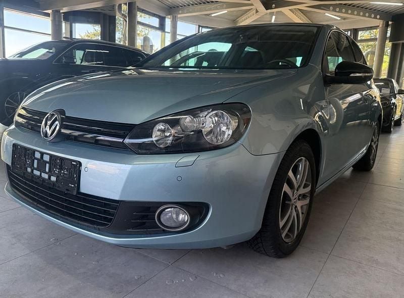 Blau Gebraucht 2012 VW Golf VI Match Limousine | 3.999 € (Superpreis) - Bild 1/4