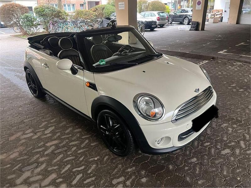 Gebraucht Mini Cooper Cabriolet 122 PS (89 kW) 2011 Weiß Cabrio