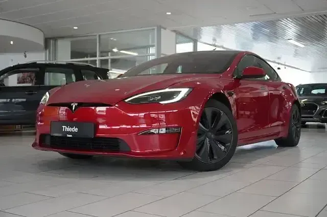 Occasion Tesla Model S Plaid 759 kW (1033 ch) 2022 Rouge Citadine