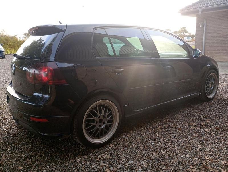 Gebraucht VW Golf V R 250 PS (183 kW) 2006 Schwarz Limousine