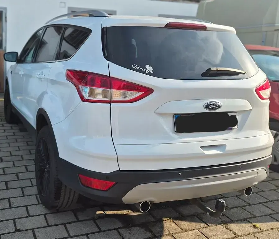 Gebraucht Ford Kuga Trend 150 PS (110 kW) 2015 Weiß SUV