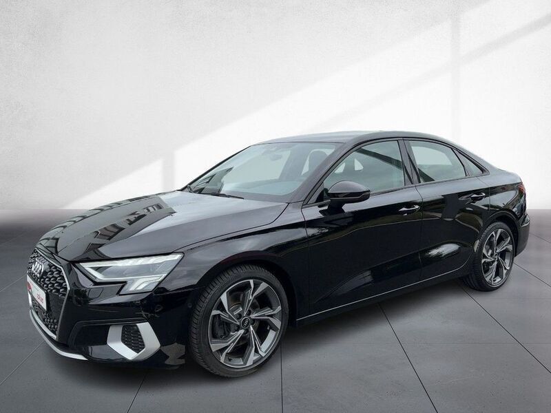 Gebraucht Audi A3 Ambiente 150 PS (110 kW) 2021 Brillantschwarz Limousine