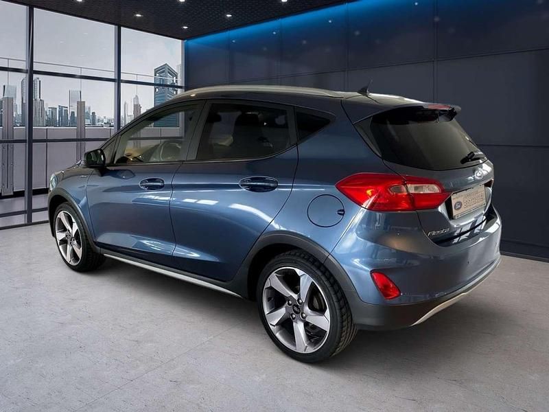 Gebraucht Ford Fiesta Active 86 PS (63 kW) 2020 Chroma blau Kleinwagen