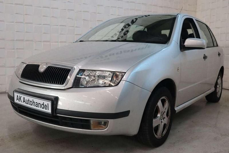 Gebraucht Skoda Fabia Classic 54 PS (39 kW) 2004 Silber Kleinwagen