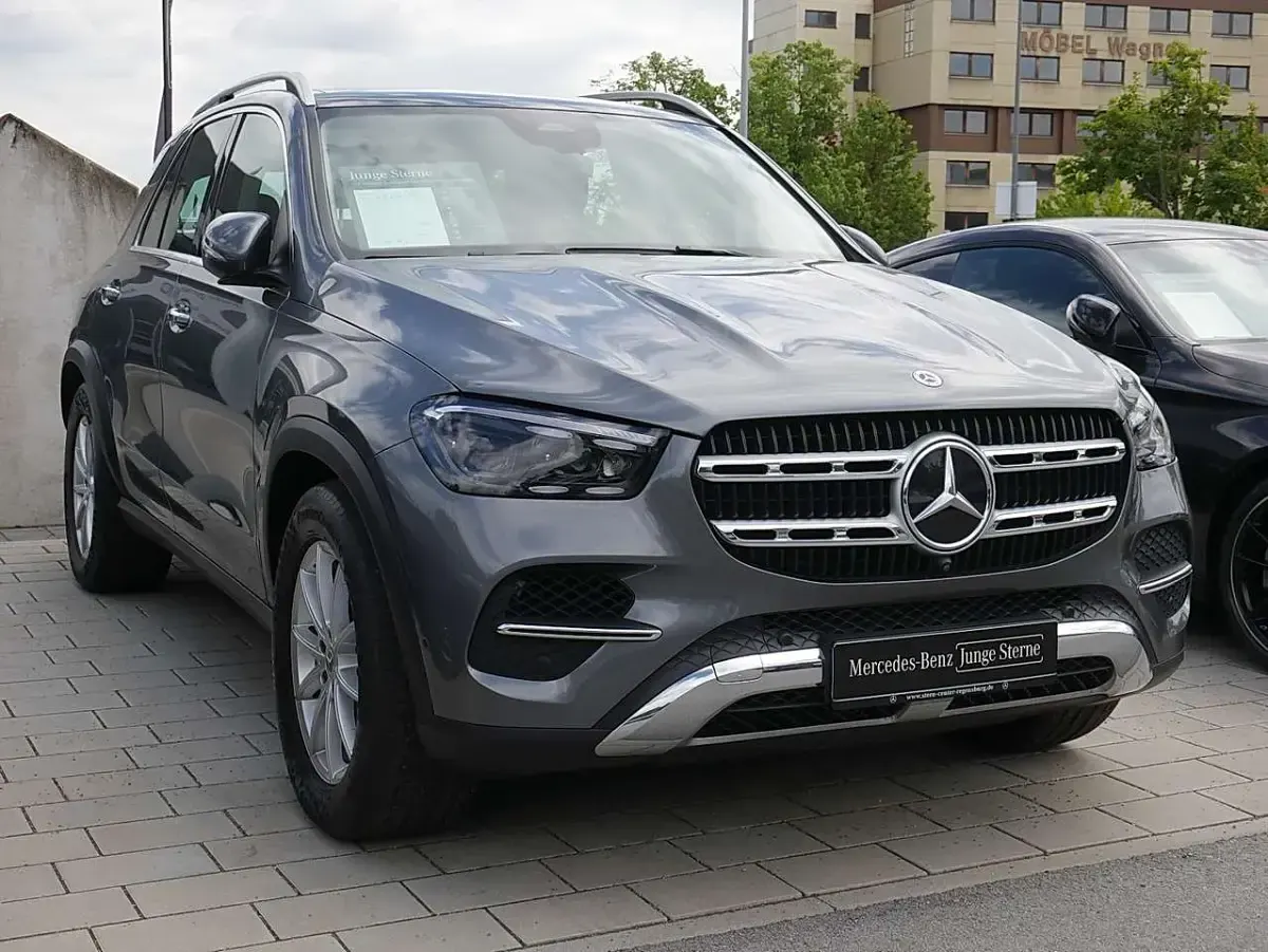 Gebraucht Mercedes GLE450 AMG 367 PS (269 kW) 2025 Selenitgrau SUV