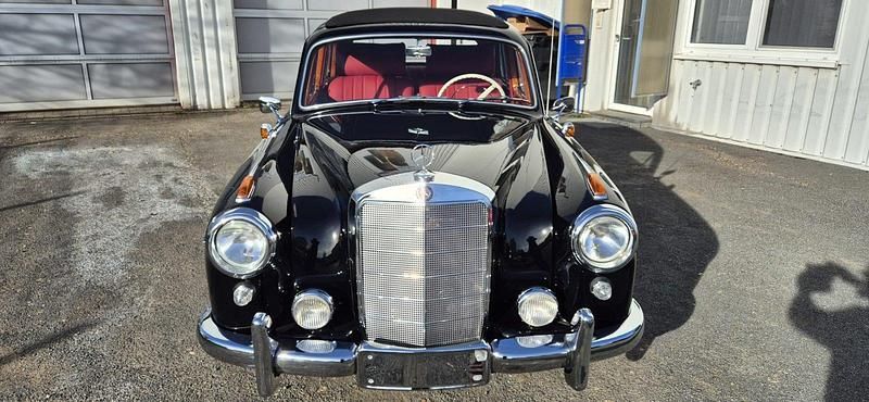 Schwarz Gebraucht 1958 Mercedes 220 Limousine | 80.000 € - Bild 1/4
