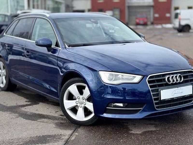 Gebraucht Audi A3 Ambiente 150 PS (110 kW) 2016 Blau Limousine