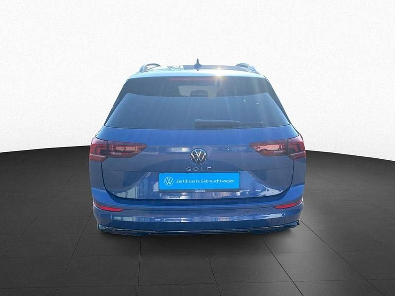 Gebraucht VW Golf VIII R-line 150 PS (110 kW) 2025 Anemonenblau metallic Kombi