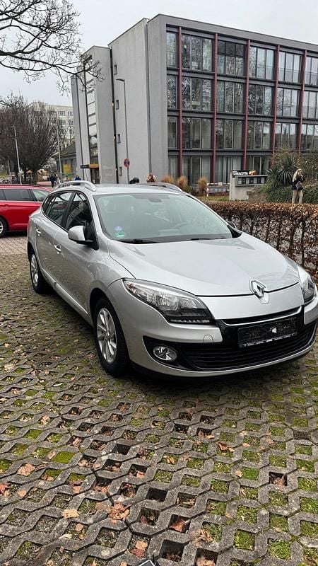 Gebraucht Renault Mégane III 120 PS (88 kW) 2013 Silber Kombi