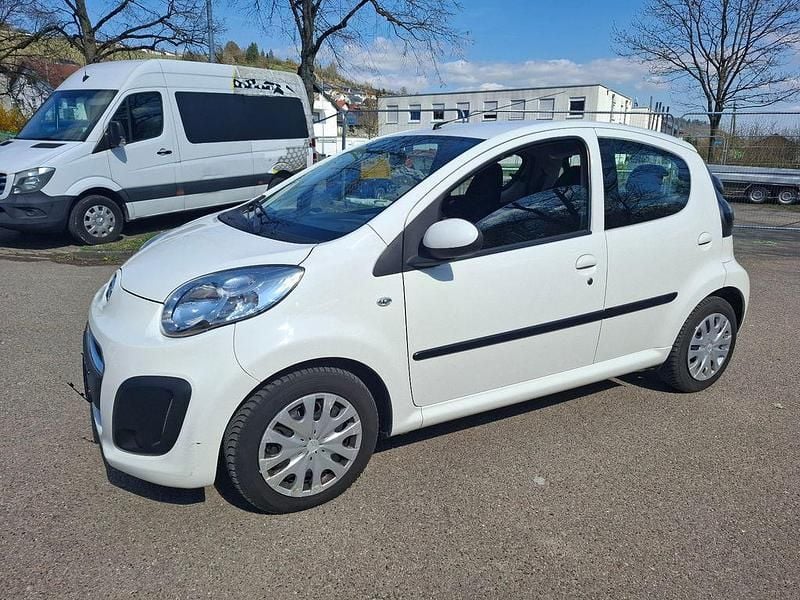 Gebraucht Citroën C1 Tendance 68 PS (50 kW) 2013 Weiß Kleinwagen