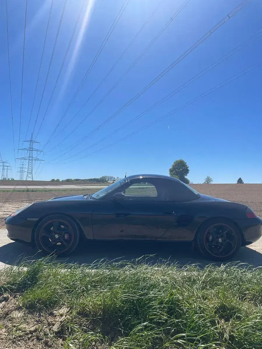 Gebraucht Porsche Boxster 220 PS (161 kW) 2000 Schwarz Cabrio
