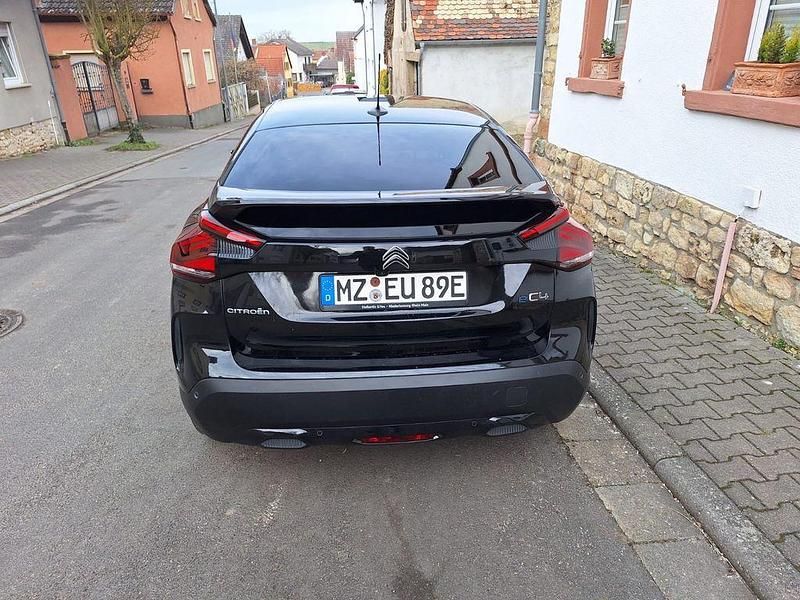 Gebraucht Citroën e-C4 Shine 100 kW (136 PS) 2022 Schwarz Limousine